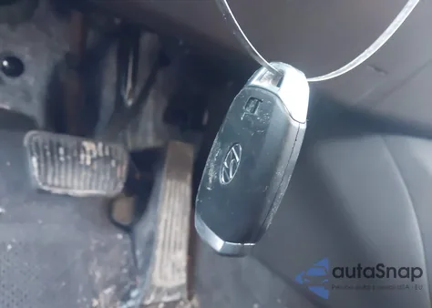 2019 Hyundai Santa Fe Sel z USA, uszkodzony, nr VIN 5NMS33AD2KH129041